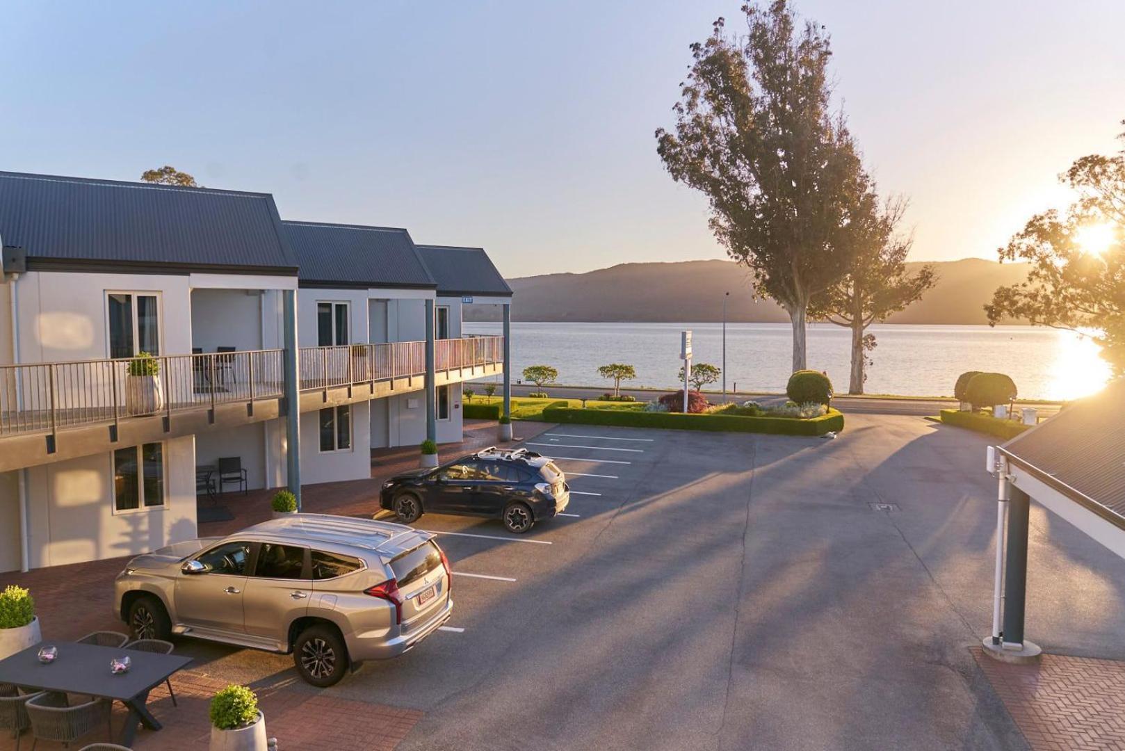Radfords On The Lake Te Anau Buitenkant foto